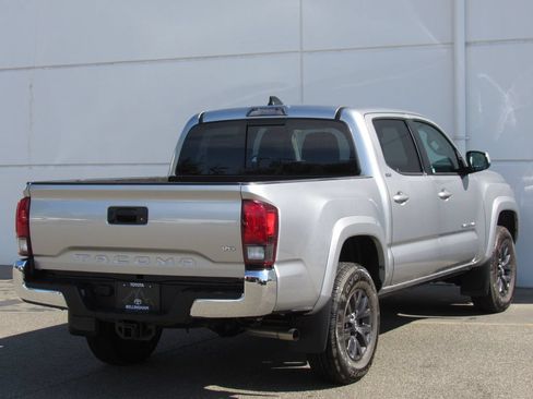 Certified 2022 Toyota Tacoma SR5 RWD image 6