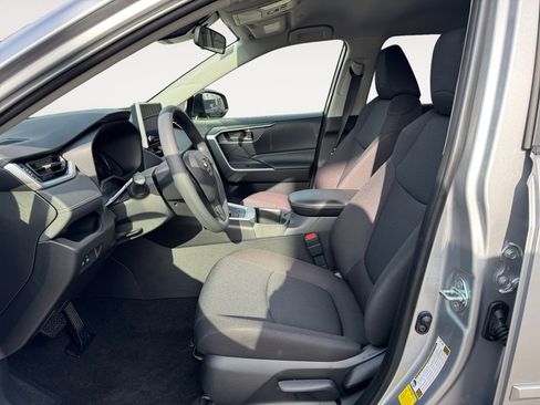 New 2025 Toyota RAV4 LE image 9