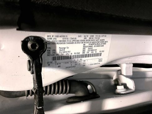 Used 2018 Ford Focus ST image 36