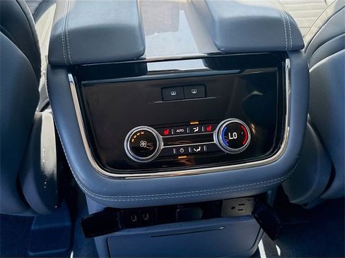 Used 2020 Lincoln Navigator Black Label w/ Cargo Convenience Package image 24