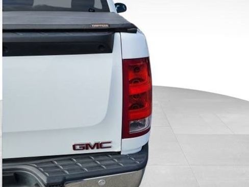 Used 2013 GMC Sierra 1500 SLE w/ Power Tech Package image 11