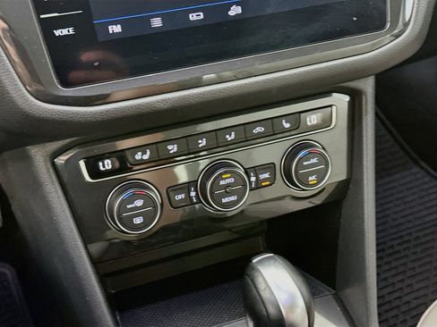 Used 2019 Volkswagen Tiguan SEL Premium AWD/4WD image 23