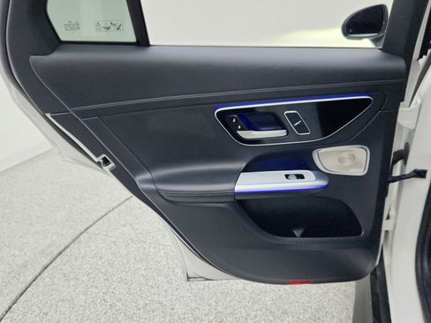 Certified 2023 Mercedes-Benz GLC 300 image 28