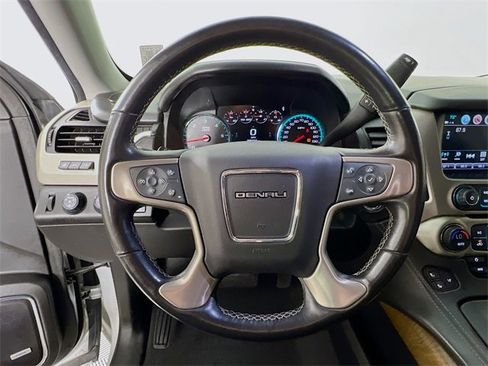Used 2019 GMC Yukon XL Denali w/ Open Road Package image 12