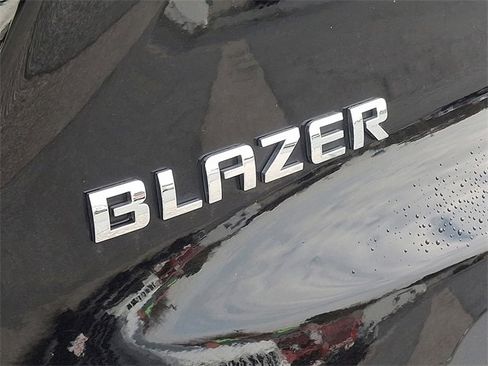 Used 2020 Chevrolet Blazer LT image 29