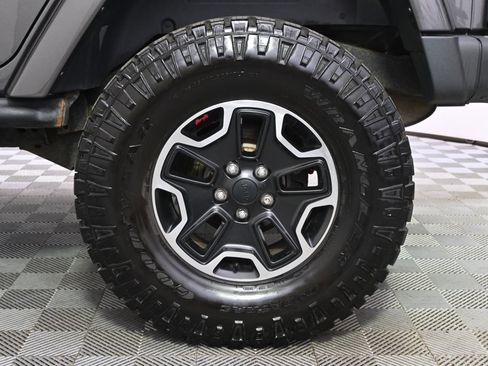 Used 2014 Jeep Wrangler Unlimited Rubicon AWD/4WD image 20
