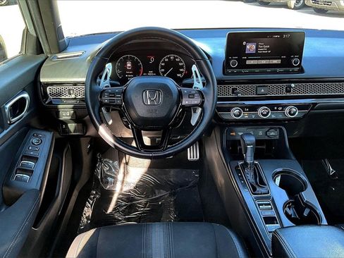 Used 2025 Honda Civic Sport image 5
