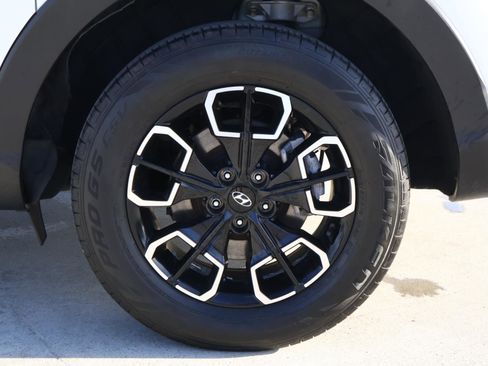 Used 2022 Hyundai Santa Cruz SEL Premium image 10