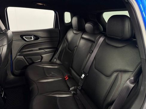 Used 2025 Jeep Compass Trailhawk w/ Trailhawk Elite Group image 14