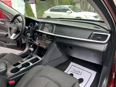 Used 2020 Kia Optima LX image 18