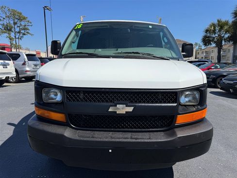 Used 2016 Chevrolet Express 2500 image 3