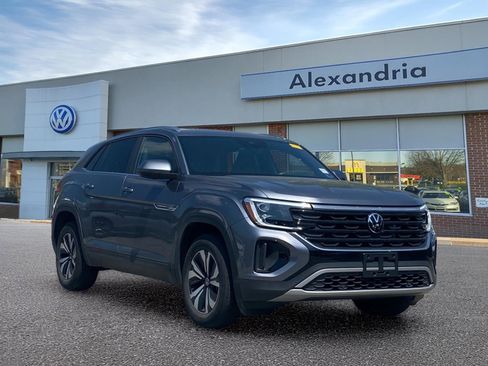 Certified 2024 Volkswagen Atlas Cross Sport SE AWD/4WD image 1