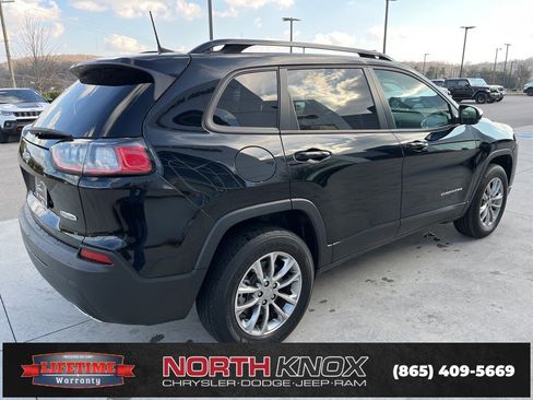 Used 2022 Jeep Cherokee Latitude Lux w/ Sun & Sound Group image 21