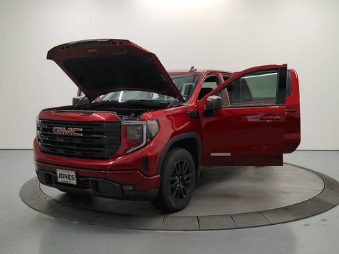 Used 2023 GMC Sierra 1500 Elevation AWD/4WD image 12