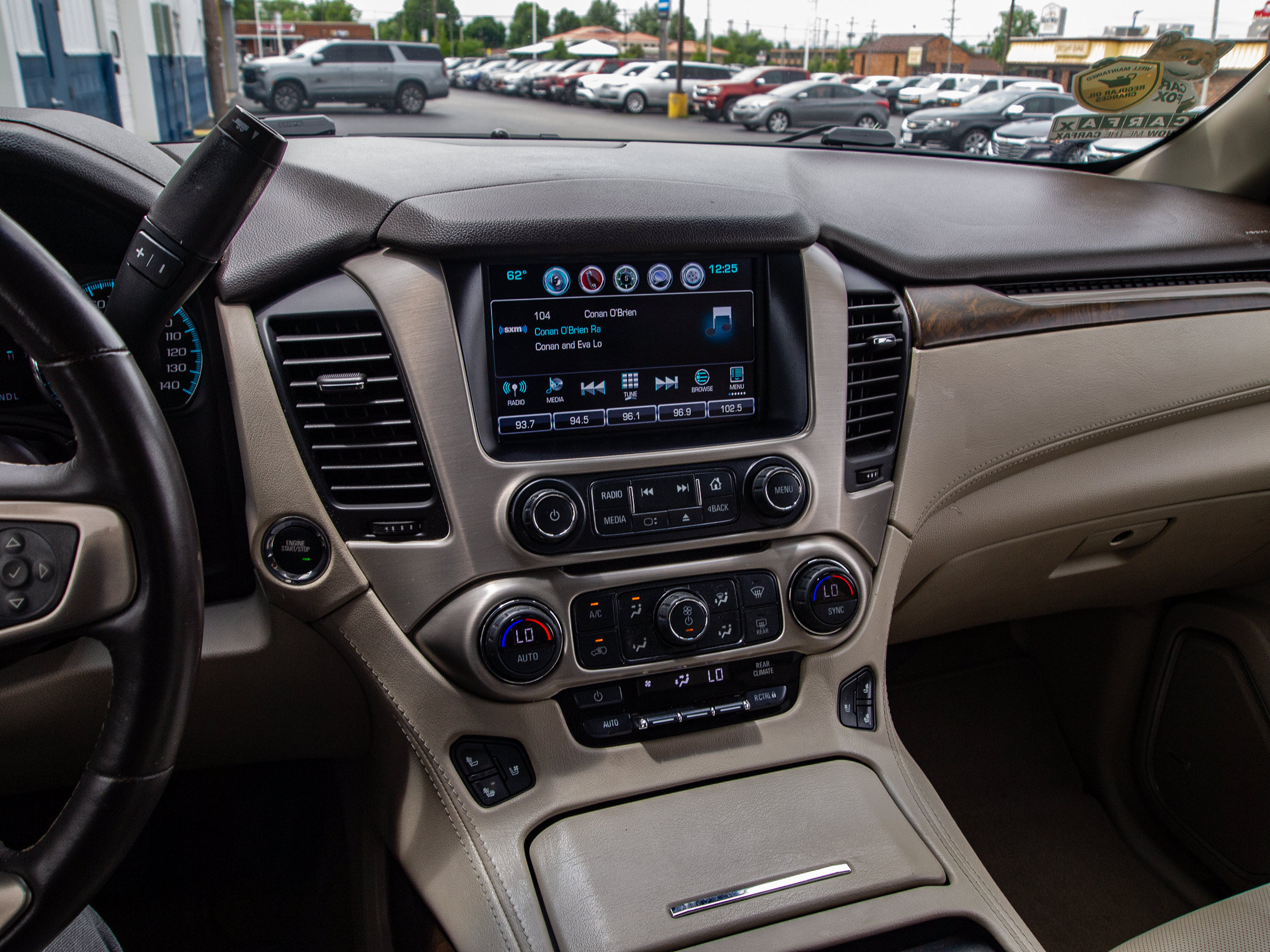 Used 2018 GMC Yukon Denali w/ Open Road Package AWD/4WD image 16