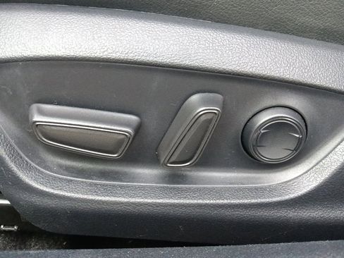 Used 2024 Toyota Camry SE image 16