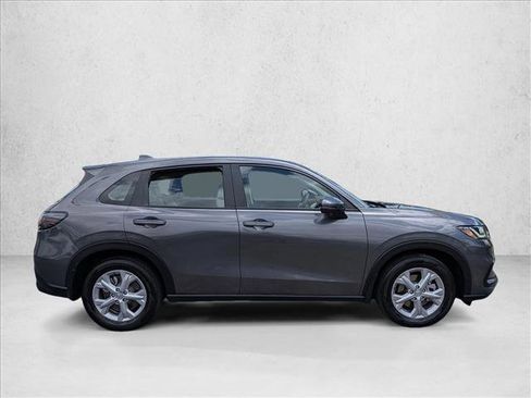 Certified 2025 Honda HR-V LX image 4