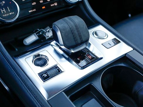 Used 2022 Jaguar F-PACE S image 45