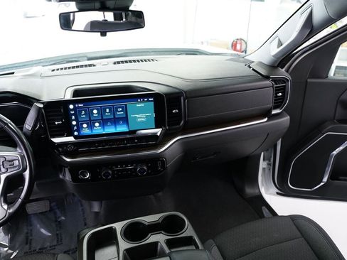 Used 2022 Chevrolet Silverado 1500 LT image 30