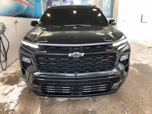 Used 2026 Chevrolet Traverse RS image 2