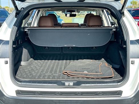 Used 2021 Subaru Outback Touring w/ Popular Package #2 image 28