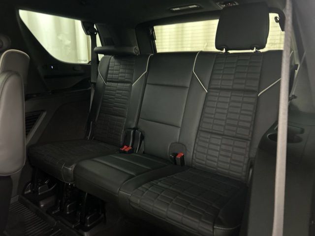 Used 2024 Cadillac Escalade Sport Platinum AWD/4WD image 30