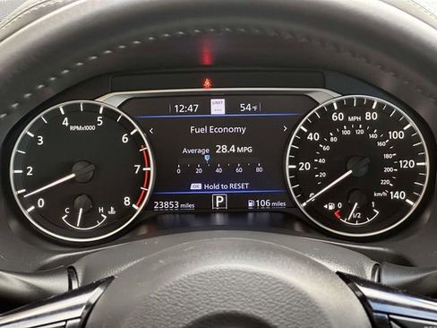 Used 2023 Nissan Altima 2.5 SV w/ SV Premium Package image 26