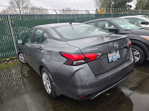Used 2025 Nissan Versa S w/ Trunk Package image 2