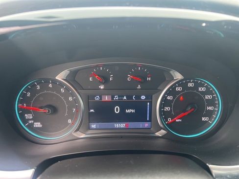 Used 2023 Chevrolet Traverse LT image 14