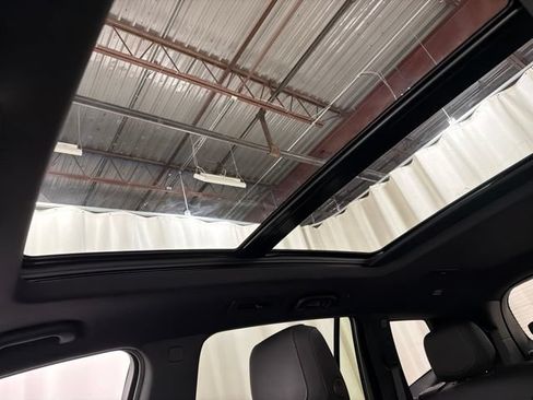 Used 2024 Cadillac XT6 Premium Luxury AWD/4WD image 26