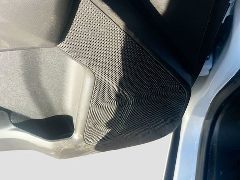 Used 2025 Chevrolet Colorado W/T RWD image 18