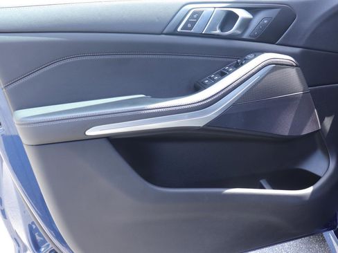 Used 2022 BMW X5 sDrive40i w/ M Sport Package image 10