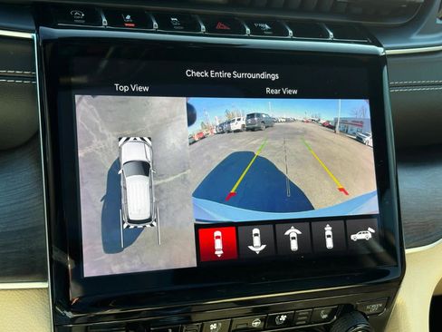 Used 2024 Jeep Grand Cherokee L Limited w/ Luxury Tech Group II image 14