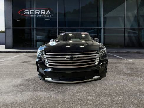 Used 2024 Chevrolet Suburban High Country w/ Premium Package image 6