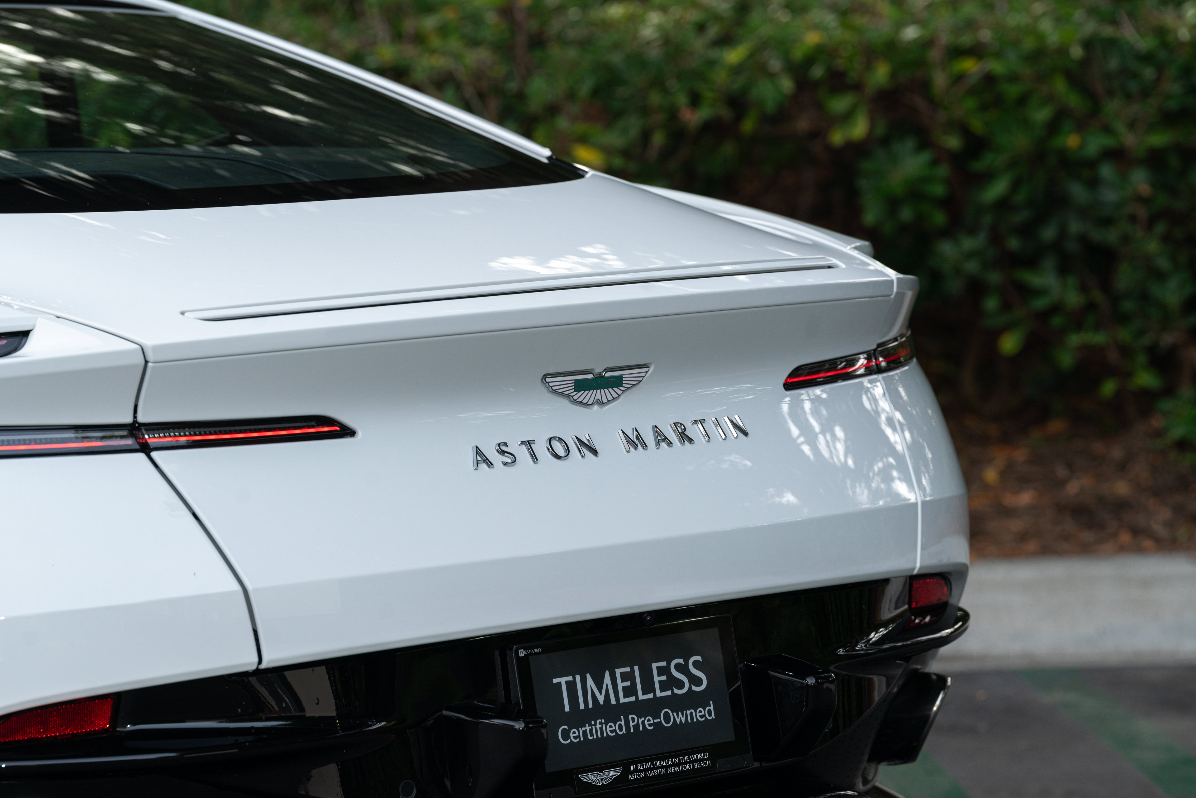 Used 2024 Aston Martin DB12 Coupe RWD image 24