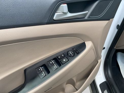 Used 2021 Hyundai Tucson Limited AWD/4WD image 25