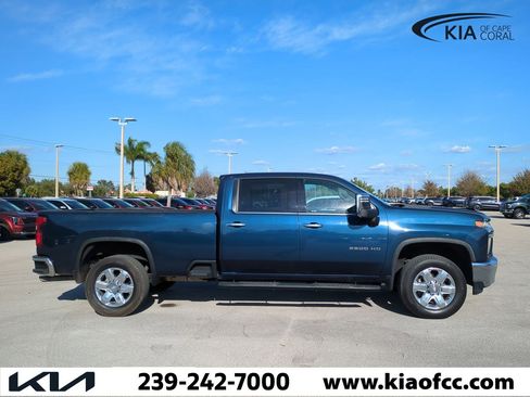 Used 2020 Chevrolet Silverado 2500 LTZ w/ LTZ Premium Package image 4