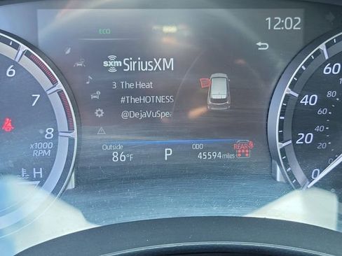 Used 2024 Toyota Highlander LE image 18