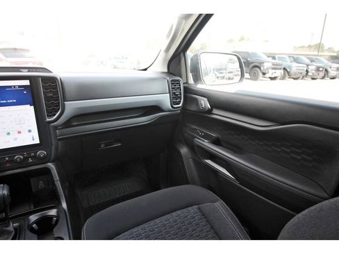 Used 2024 Ford Ranger XL w/ Trailer Tow Package image 13