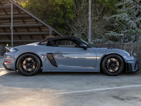 Certified 2024 Porsche 718 Boxster Spyder RS image 12