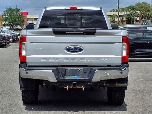 Used 2019 Ford F250 Lariat w/ Lariat Ultimate Package AWD/4WD image 6