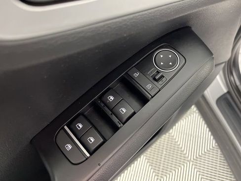 Used 2024 Kia Soul LX w/ Option Group 015 image 32