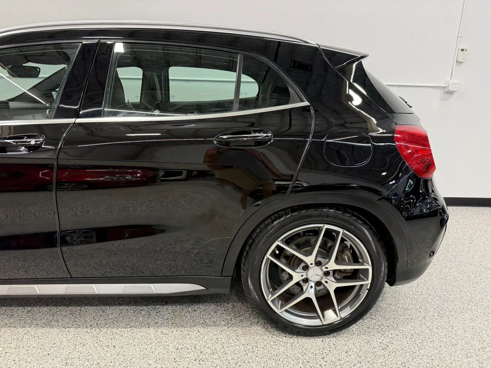 Used 2015 Mercedes-Benz GLA 45 AMG 4MATIC image 7
