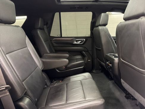 Used 2024 Chevrolet Tahoe Z71 w/ Luxury Package AWD/4WD image 33