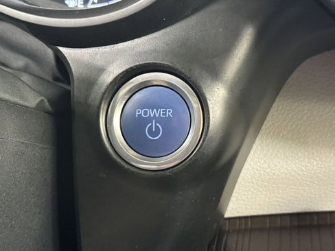 Used 2023 Toyota Sienna LE image 35