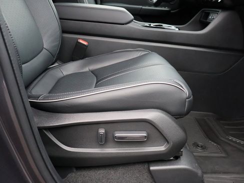 Certified 2025 Honda Pilot Elite image 10