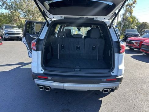 Certified 2025 GMC Acadia Elevation image 17