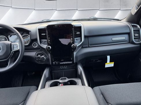 New 2026 RAM 1500 Big Horn AWD/4WD image 12