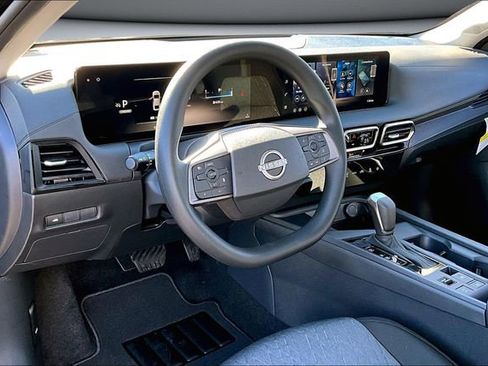 New 2026 Nissan Sentra SV image 7