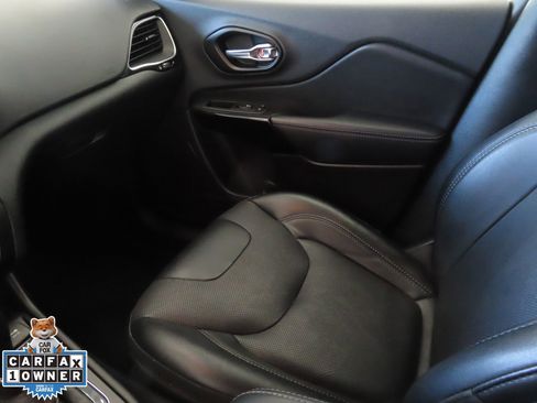 Used 2023 Jeep Cherokee Altitude Lux image 21